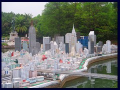 Manhattan skyline, here with Empire State Bldg, Chrysler Bldg and the Statue of Liberty, New York. Unfortunately it is not accurate, the buildings are much whiter then in reality and the model has seen better days.